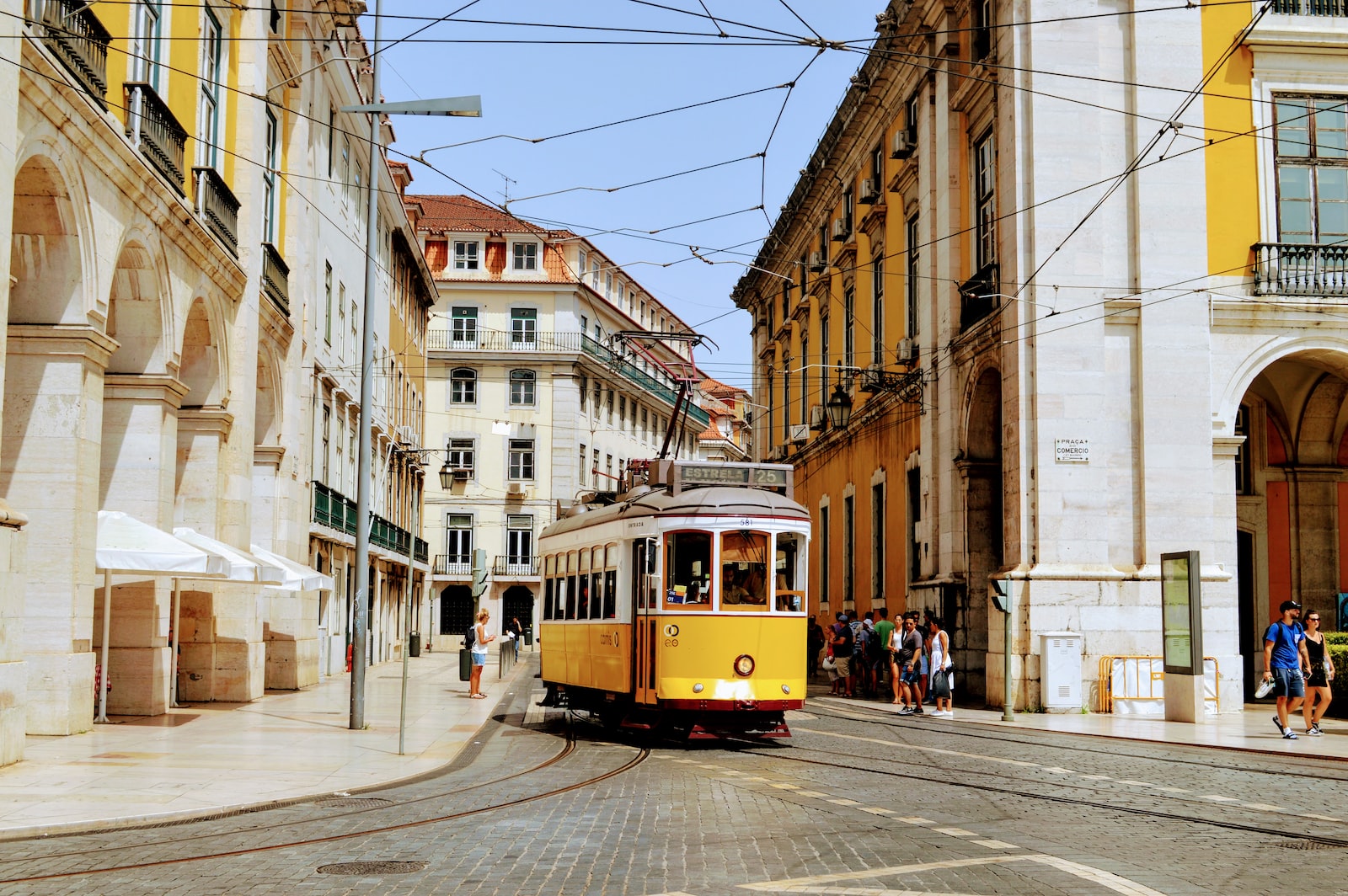 Guide pratique de Lisbonne : Transports, hébergements et meilleure période pour visiter